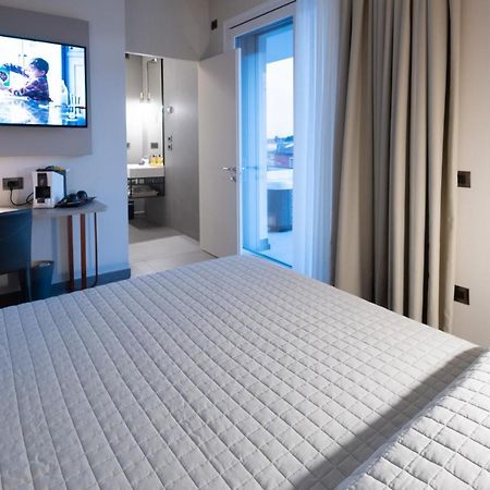 Bbcube Hotell Porto Viro Exteriör bild