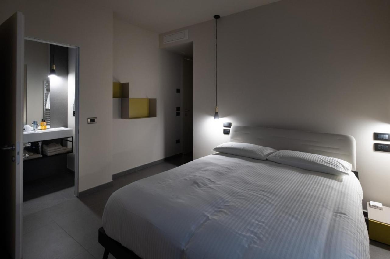 Bbcube Hotell Porto Viro Exteriör bild